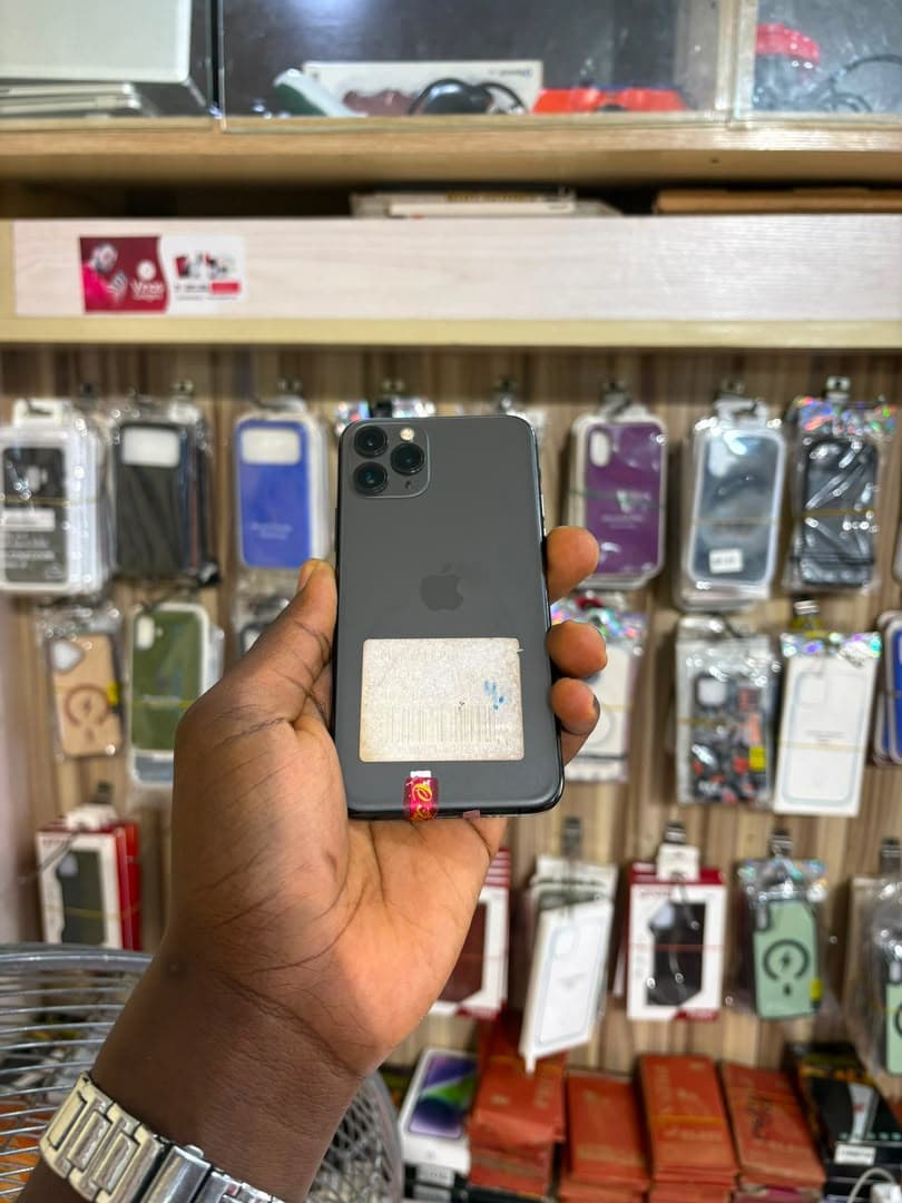 iPhone 11 Pro | 64GB | Space gray